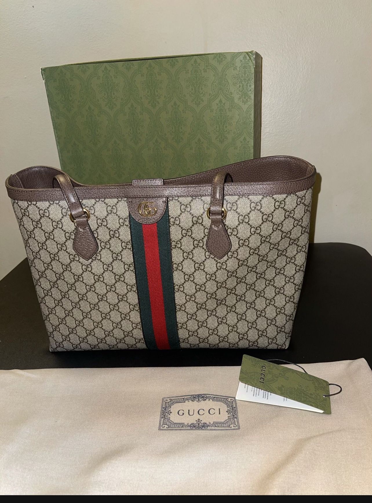Womenโs Gucci Ophidia Bag