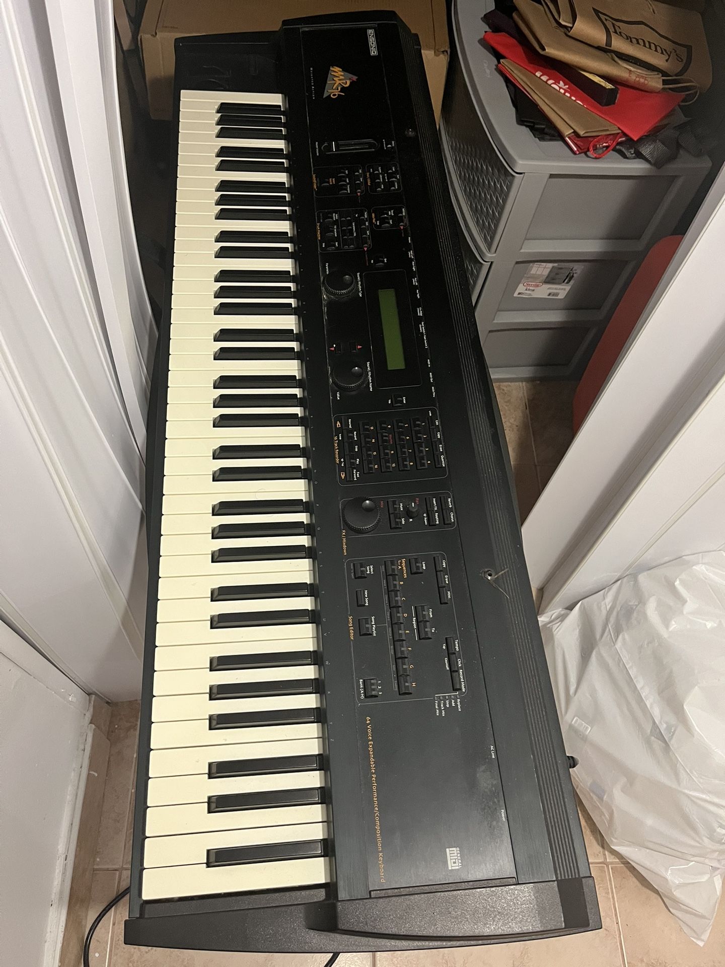 Ensoniq M76 (No Floppy Disk, Keys Tested With Speaker/headphone)