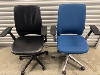 Steelcase Amia Fully Loaded Office Chair With Platinum Frame & Base