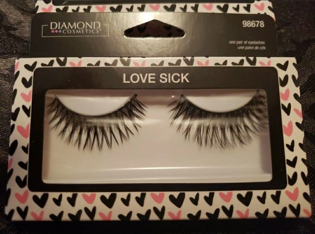 Diamond Cosmetics LOVE SICK Eyelashes New in Box