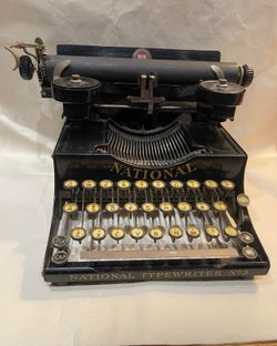 Antique NATIONAL  typewriter No.3