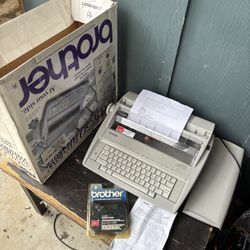 Brother GX-6750 Correctronic Electronic Typewriter Tested w/ 2 New Ribbons & Box