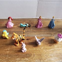 Disney Princesses & Friends Lot