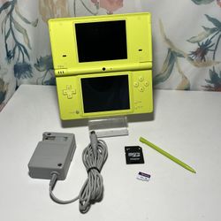 Nintendo DSi Lime Green *Fully Loaded with Games*