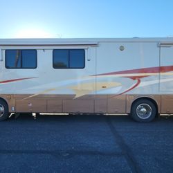 2002 Newmar Kountry Star diesel pusher