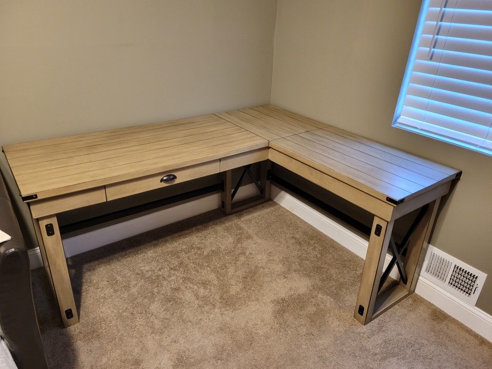 L-Shaped Desk With Standing Desk Top