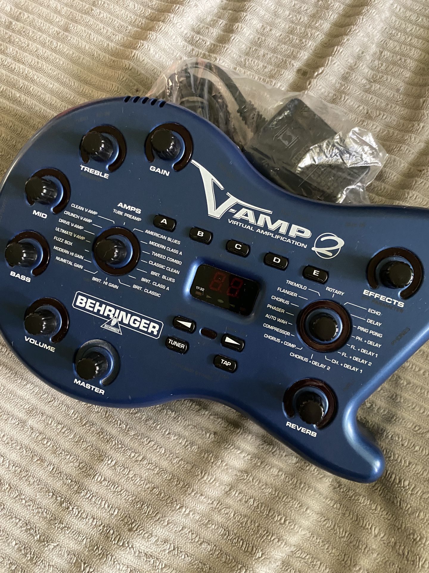 Behringer Vamp2 Effects
