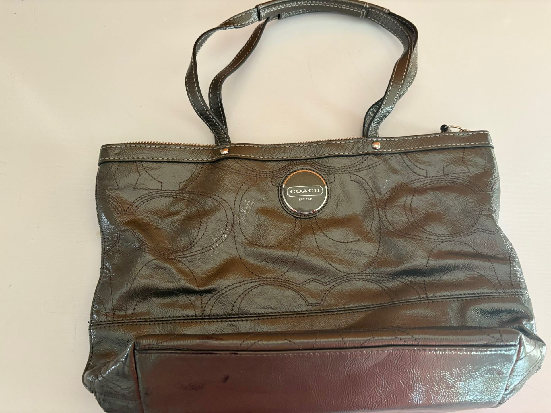 Coach Bag-read Ad