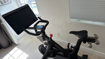 Peloton bike +