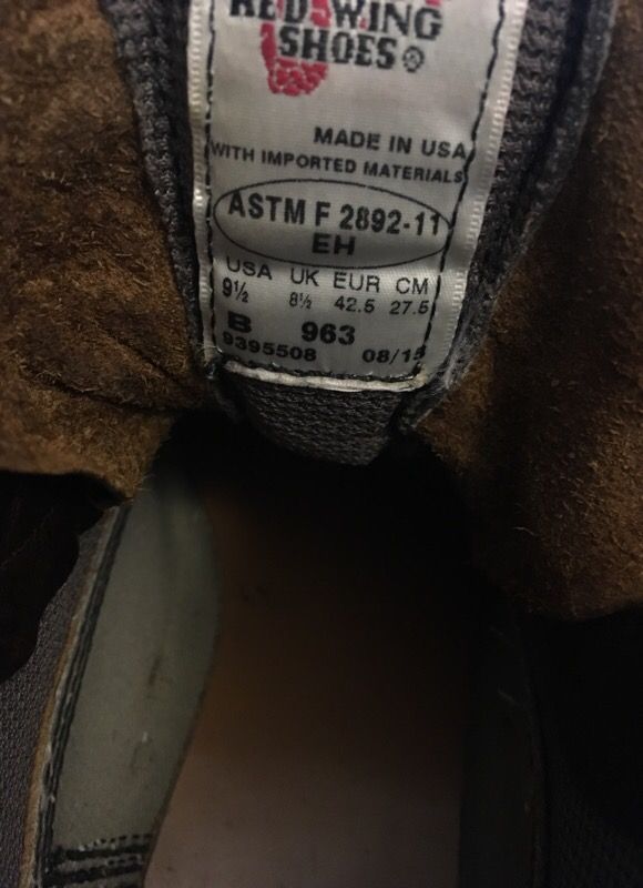 RED WING 963 WORK BOOTS SIZE 9.5 B for Sale in Natick, MA - OfferUp