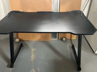 Black Gaming Desk with Carbon Fiber Surface
