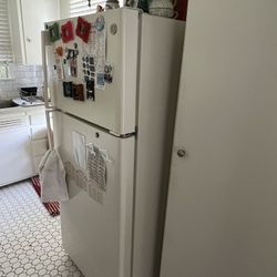 GE 16.6 cu. ft. Top Freezer Refrigerator in Bisque ($500 OBO)