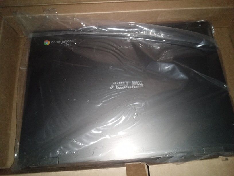 ASUS Chromebook CM14 Laptop