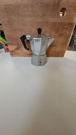 Stovetop espresso maker