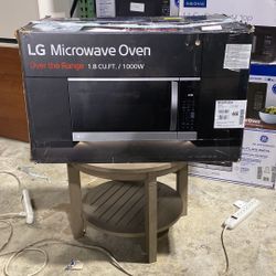 lg 1.8 cu.ft /1000w microwave oven   1 PC $439