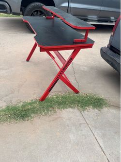 Gaming table