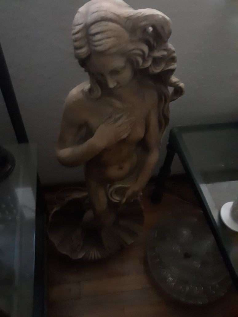 Statue of lady about 3ft tall solid and heavy