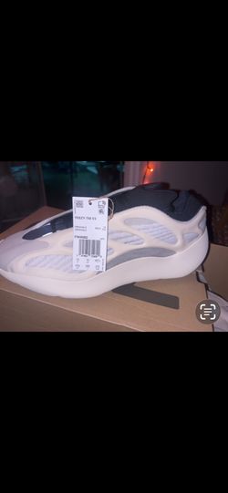 Yeezy 700