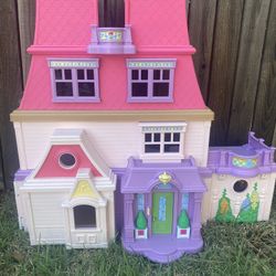 Fisher Price Dollhouse