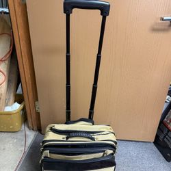 Travel Bag/Suitcase- Brand New