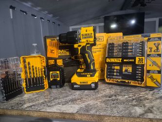 DeWalt 20V Brushless Hammer Drill Kit with Accessories