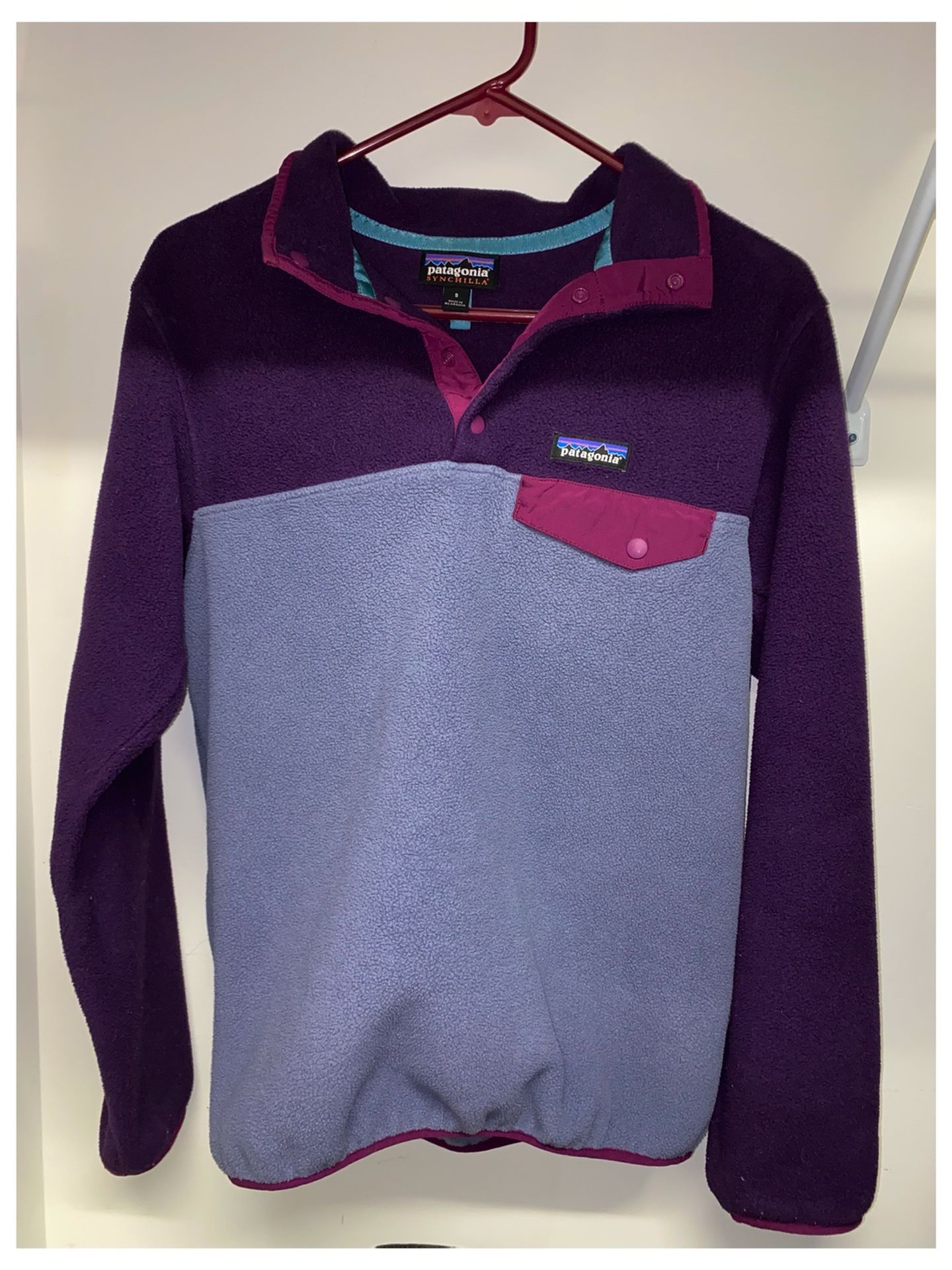 Purple PATAGONIA Pullover, Size Small