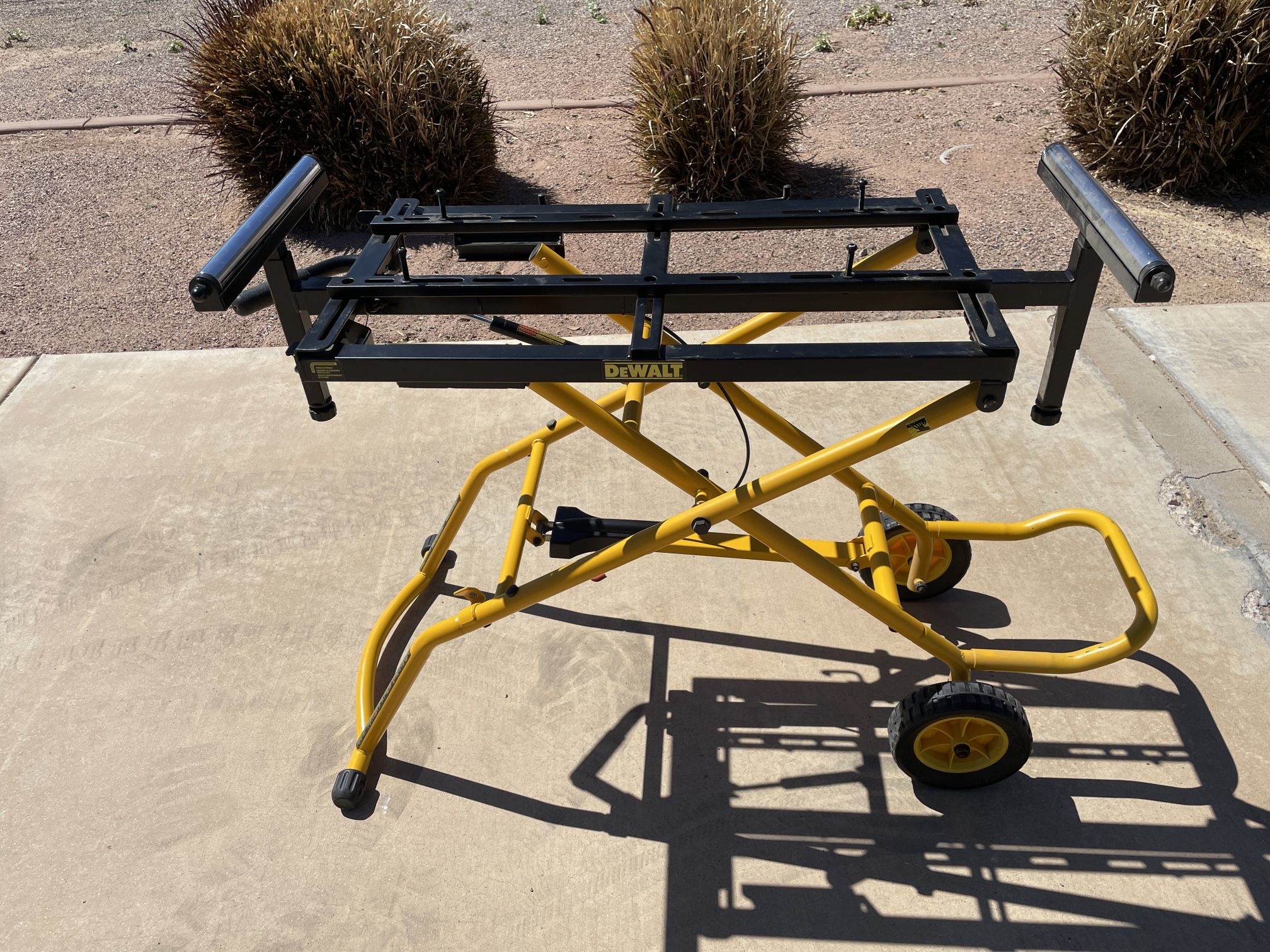 Dewalt Miter Saw/Tablesaw Work Stand