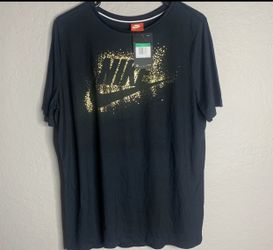 Women's Black and gold Nike T size XL