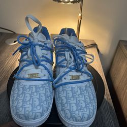 7 Youth Or 8 1/2 Women