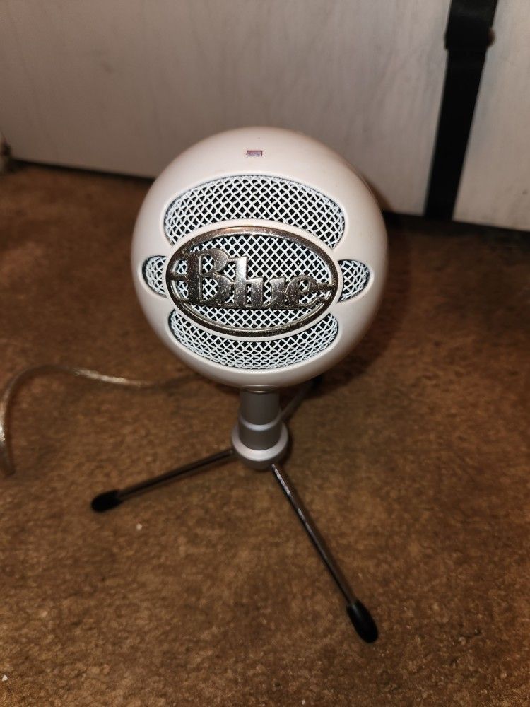 Blue Snowball Ice Microphone