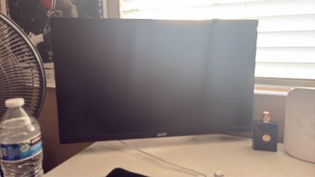 Selling gaming, set up keyboard and mouse monitor. It comes with a monitor arm, and I have the regular stand. Selling gaming, set up keyboard and mous