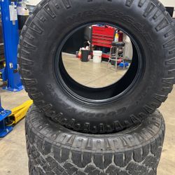 LT315/70R17 10ply Rating Goodyear Duratrac