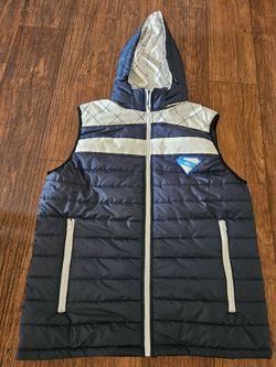 Warner Bros. Studio Backlot Tour Superman Vest With Hoodie Brand New