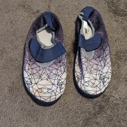 Men's Size 10 Water Shoes