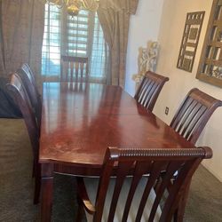 Dinning Table & Cabinet 