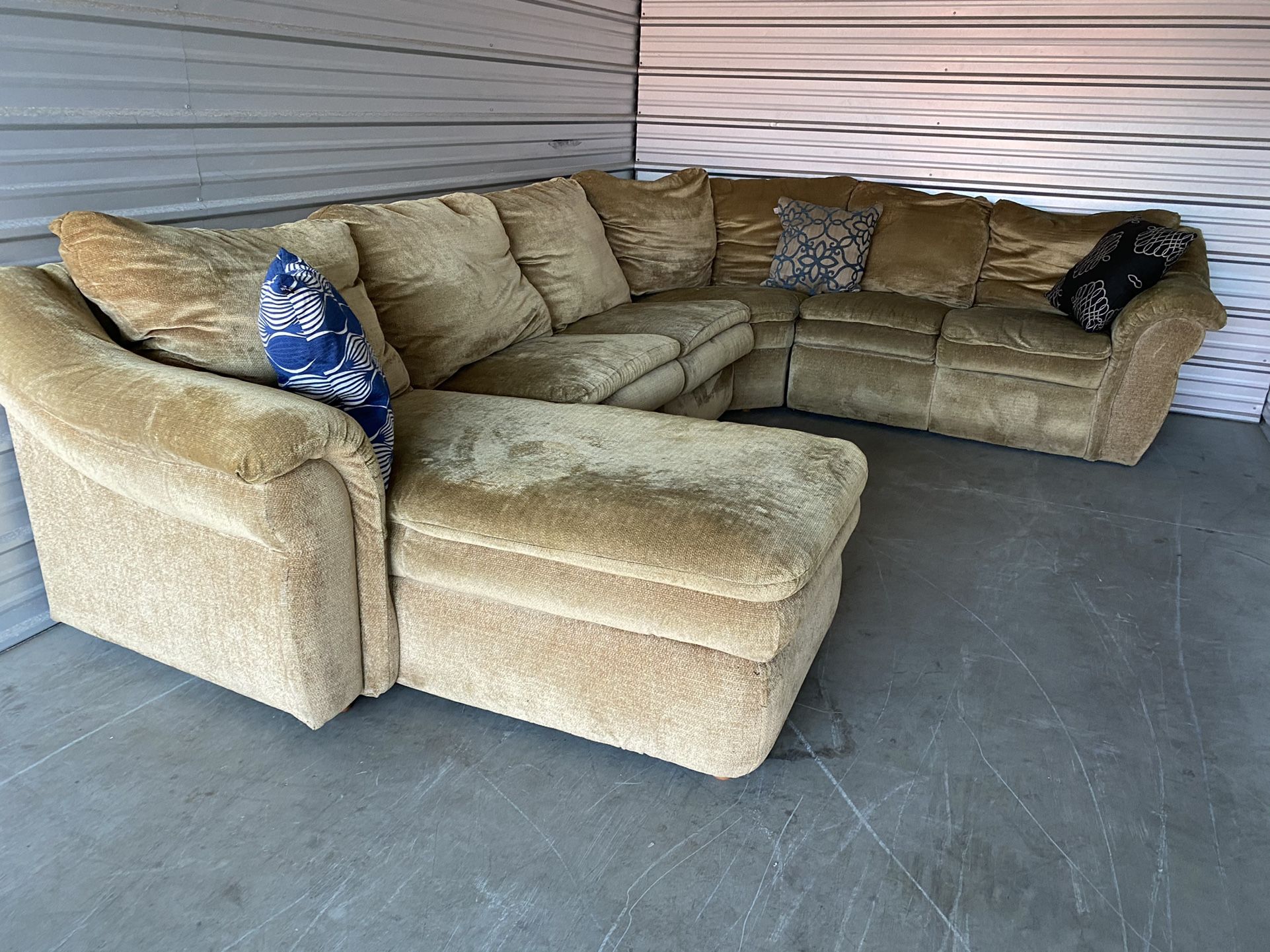 LaZBoy Sectional 4 Pieces