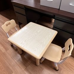 Kid Table and 2 Chairs Set,