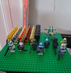Lego Star Wars Storm Troopers and Robots