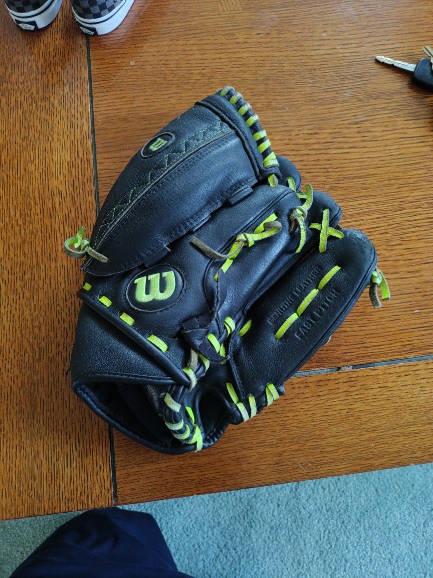 Wilson A440 Softball Fastpitch Glove 