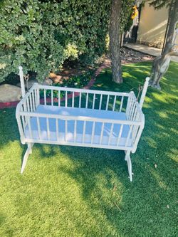 Vintage Jenny Lind cradle