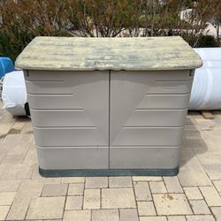 Rubbermaid Plastic Shed