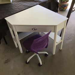 White Desk With Chair - Fits In Corners