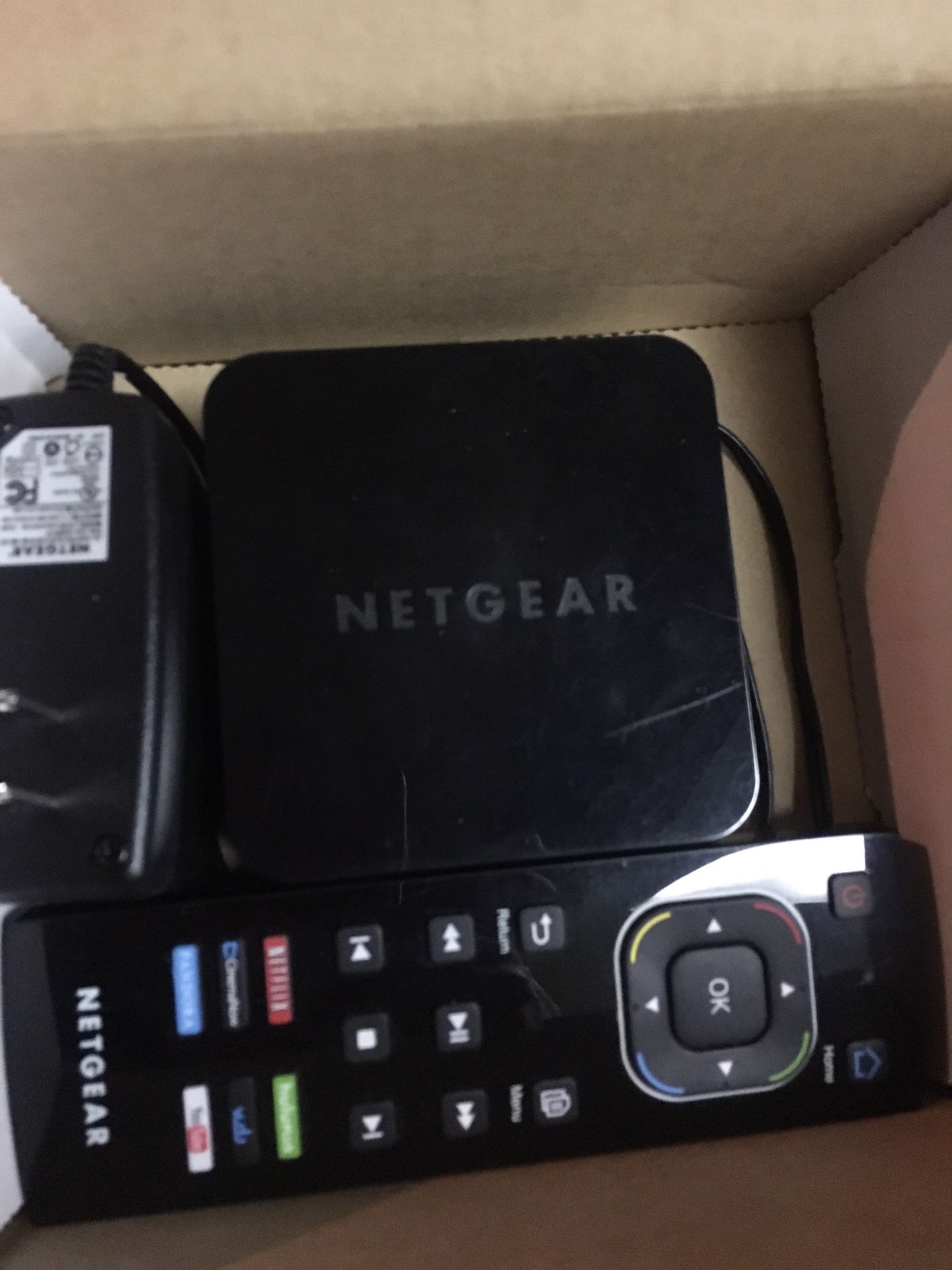 Netgear IPTV box Netflix Hulu Amazon