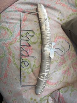 Bride hanger