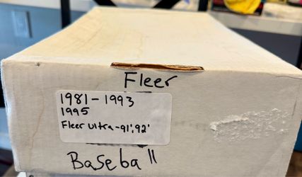 Lot of Fleer baseball cards