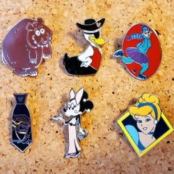 Lot Of Disney Trading Pins. Lot 121