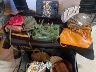 Purse selling everything as a bundle