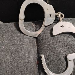 Peerless And Jay-pee Handcuffs