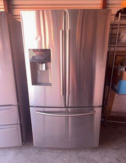 Samsung Stainless Steel Refrigerator And Freezer