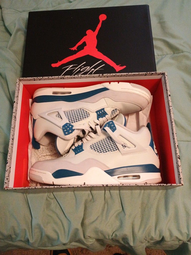 Air Jordan 4 Retros